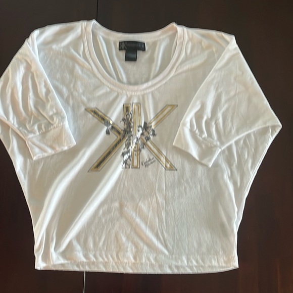 Kardashian Kollections Tshirt - Picture 1 of 6